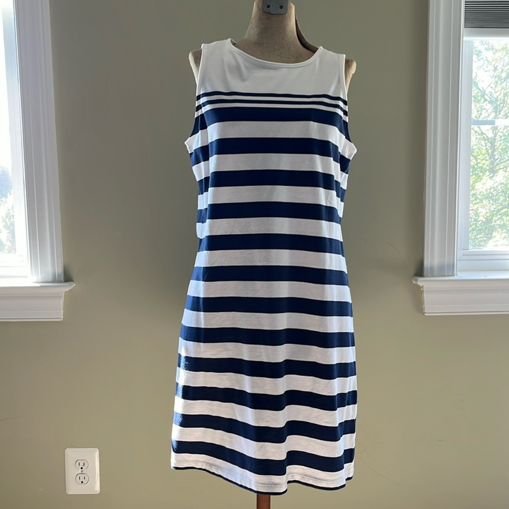 Vineyard Vines Navy & White Nantucket Shift Dress, size small